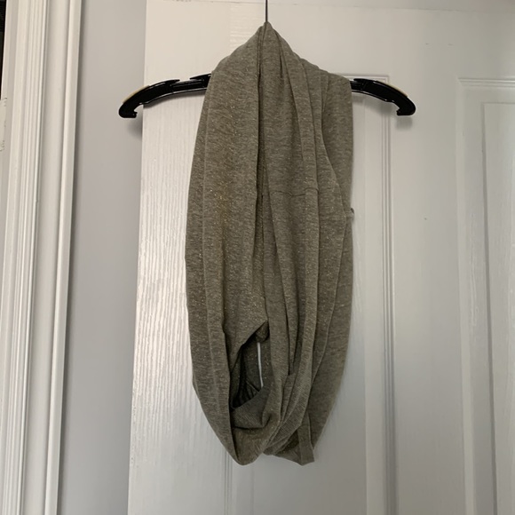 Infinity Scarf - Picture 5 of 7